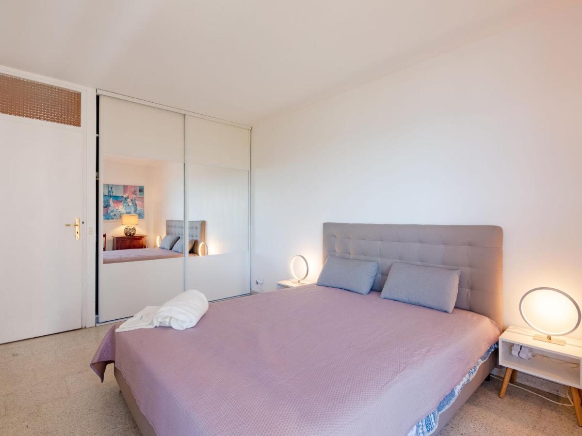 Apartment Le Mediterranee-1 By Interhome Frejus Ngoại thất bức ảnh